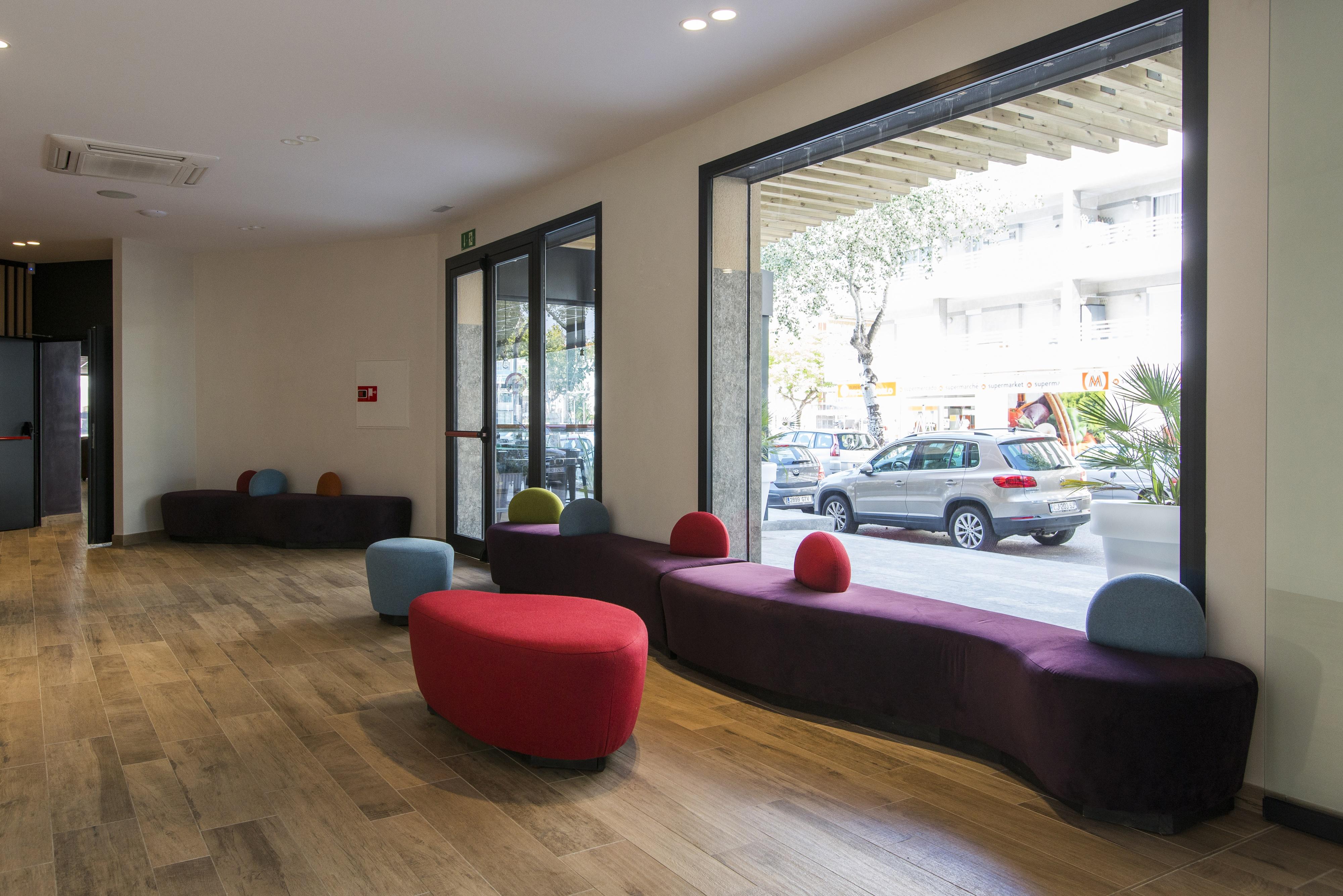 California Apartments Salou Exterior photo